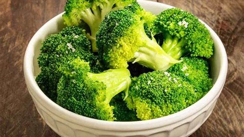 Easily Cook Broccoli in the Microwave | Cafe Impact